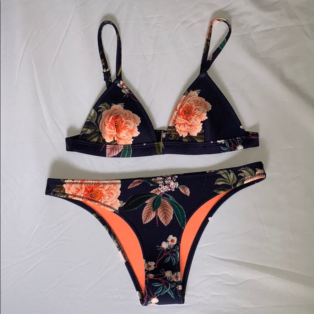 Triangl Bikini (Delilah - Fiore Nero)